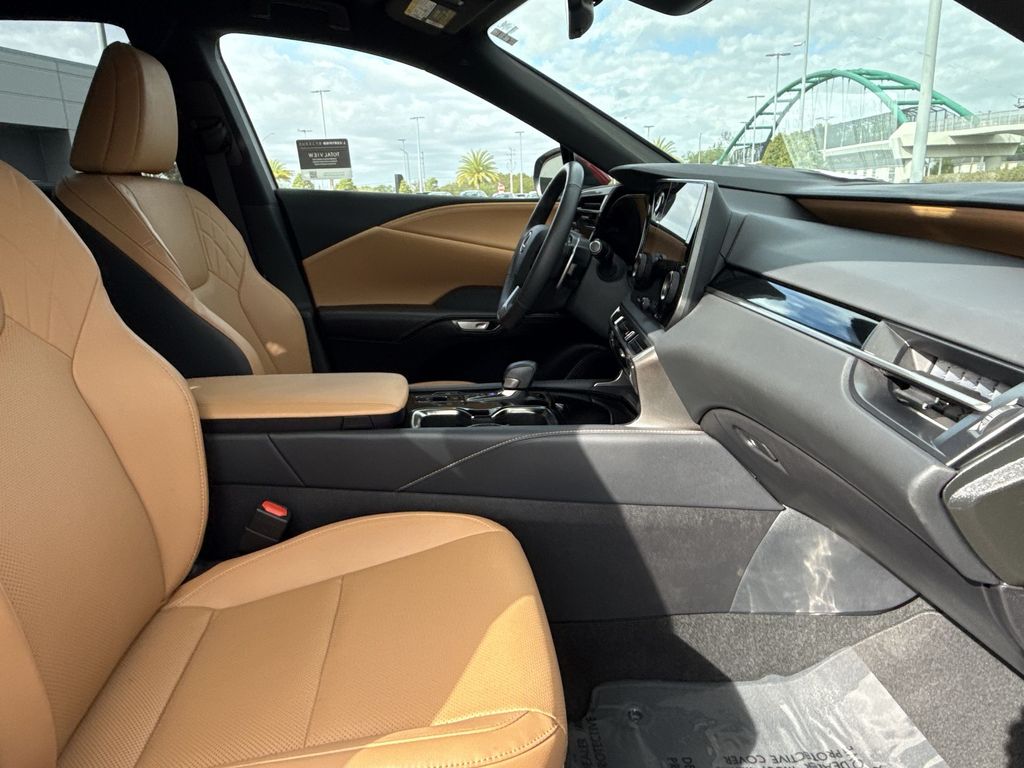 Thumbnail: 2025 Lexus RX - 15