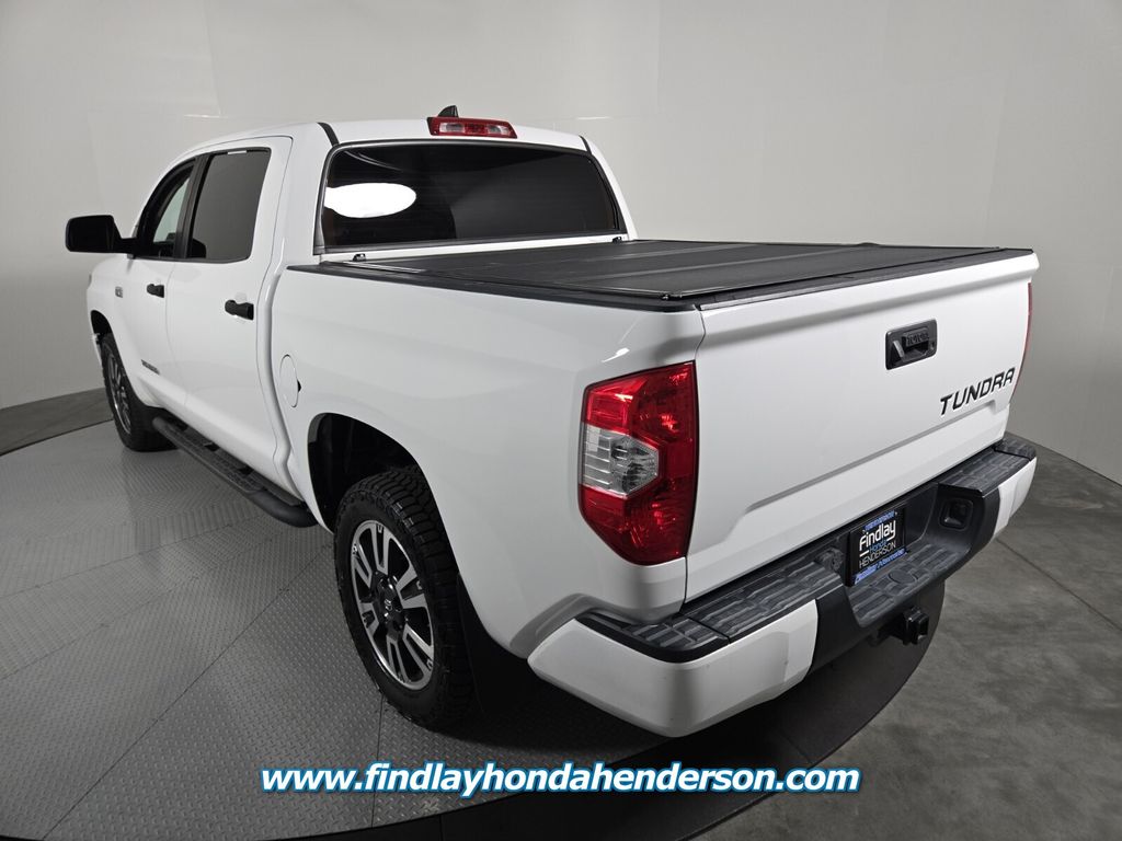2020 Toyota Tundra SR5 photo