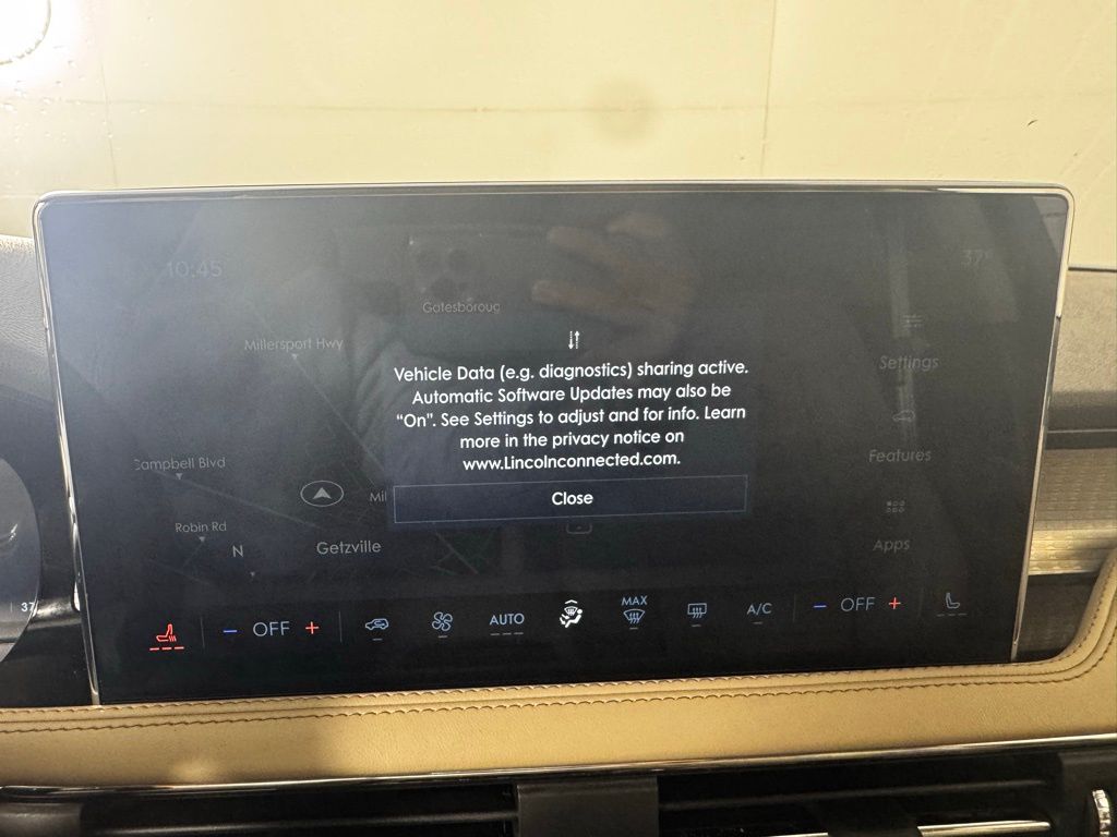 Certified Used 2024 White Lincoln Premiere image 8