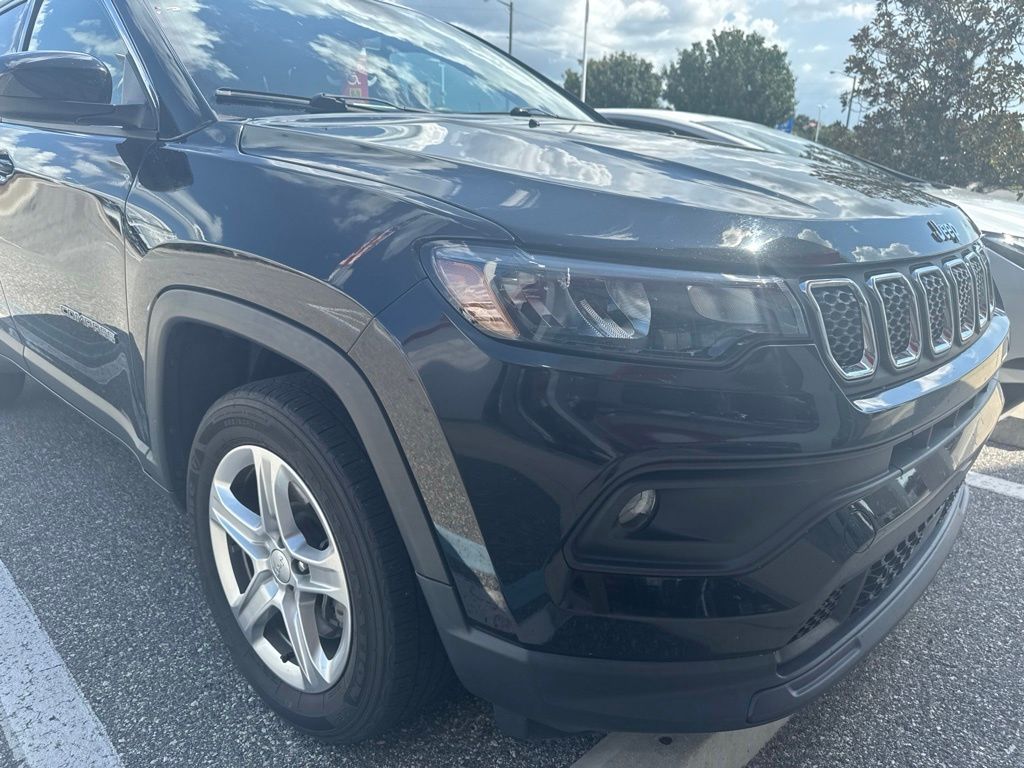 Used 2023 Black Jeep Latitude image 2