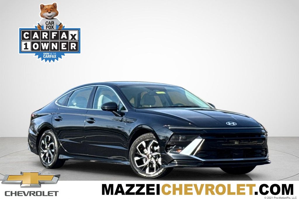 Onyx Black 2024 Hyundai Sonata SEL FWD Sedan Front-Wheel Drive 8-Speed Automatic