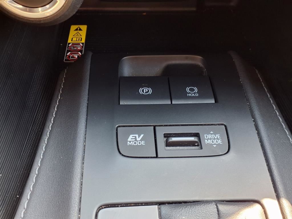 2024 Toyota Venza XLE photo 15