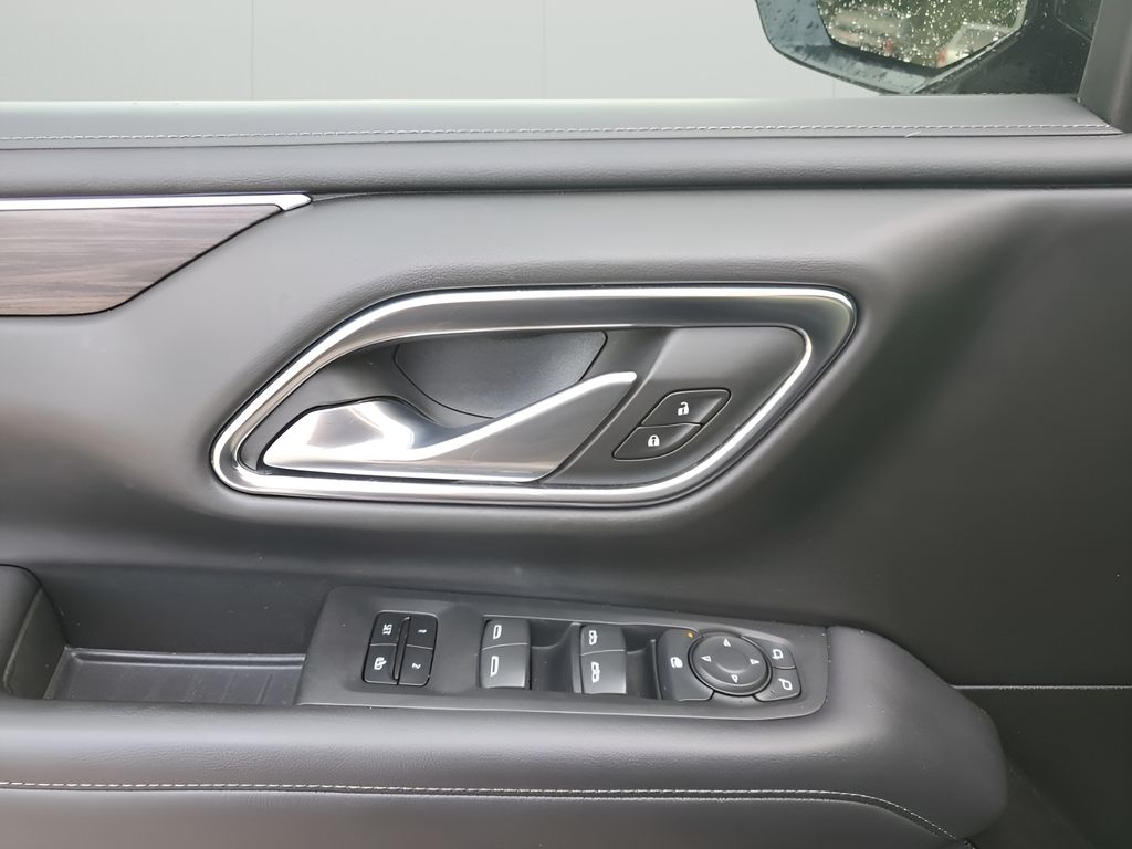 Used Car 2021 Chevrolet Suburban  Z71 For Sale Under $40,000 In Austin, Texas