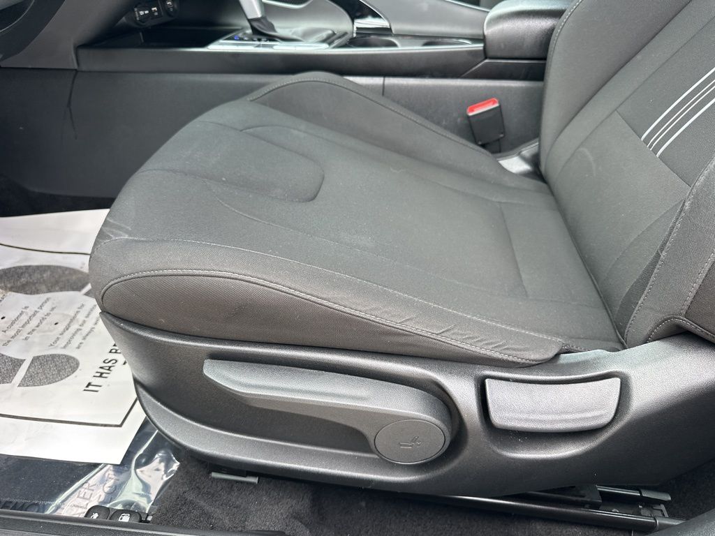 2023 Fluid Metal Hyundai Elantra SEL FWD Sedan