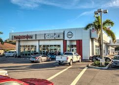 Certified Used 2025 Gray Nissan Platinum Reserve image 5