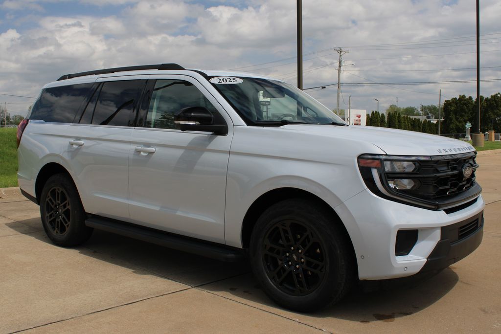 Used 2025 Ford Expedition SUV