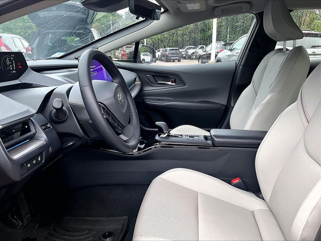 2024 Toyota Prius — photo 4