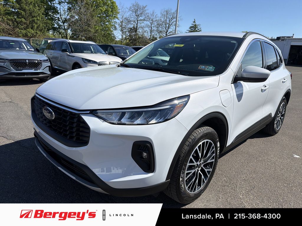 2025 Ford Escape Hybrid Plug-in FWD