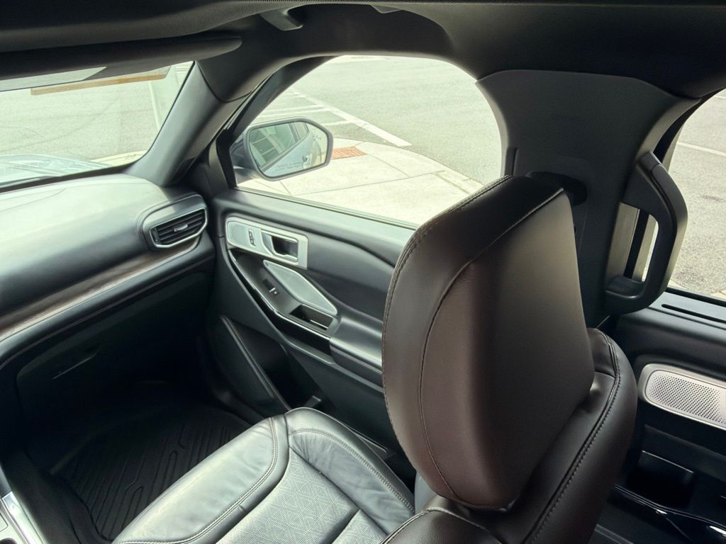 2022 Ford Explorer Platinum