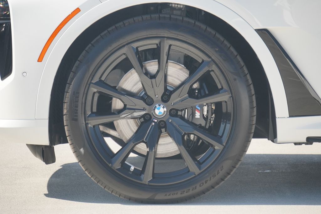 Thumbnail: 2026 BMW X7 - 5