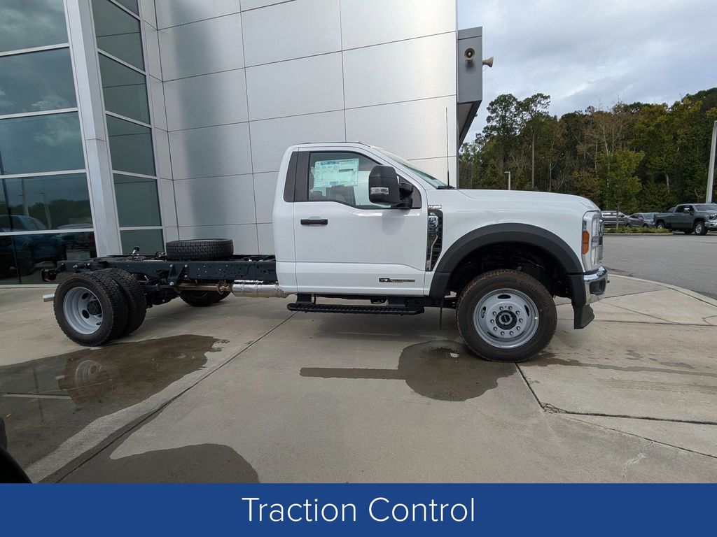 2025 Ford F-550 Chassis XL