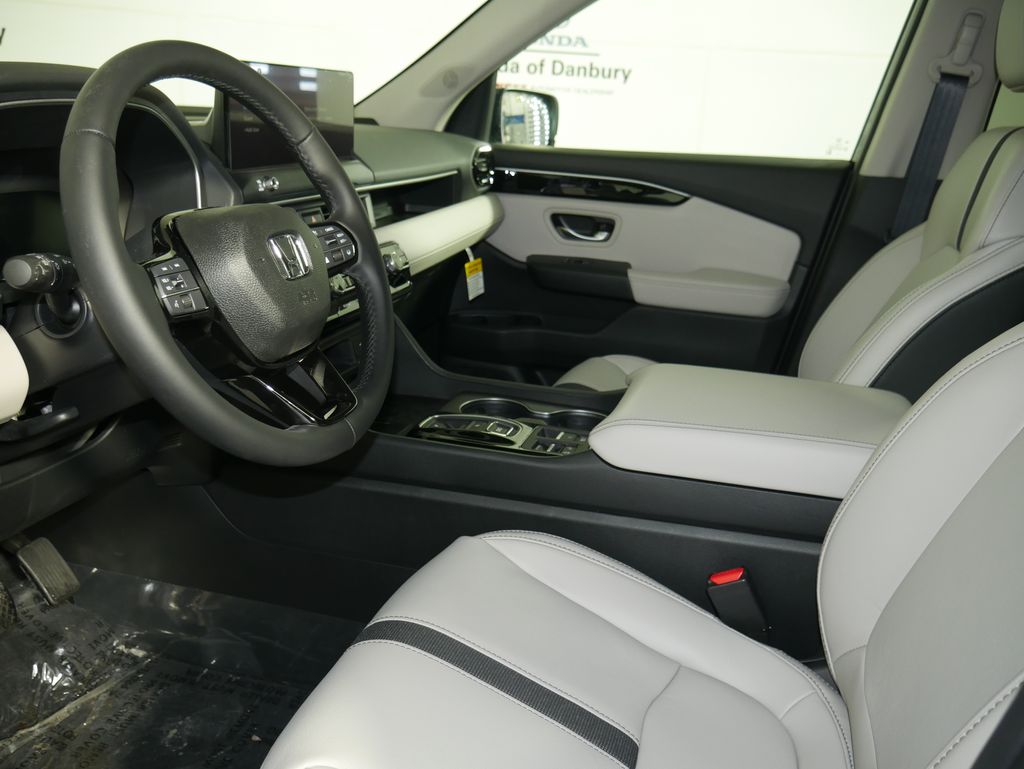 Thumbnail: 2026 Honda Pilot - 15