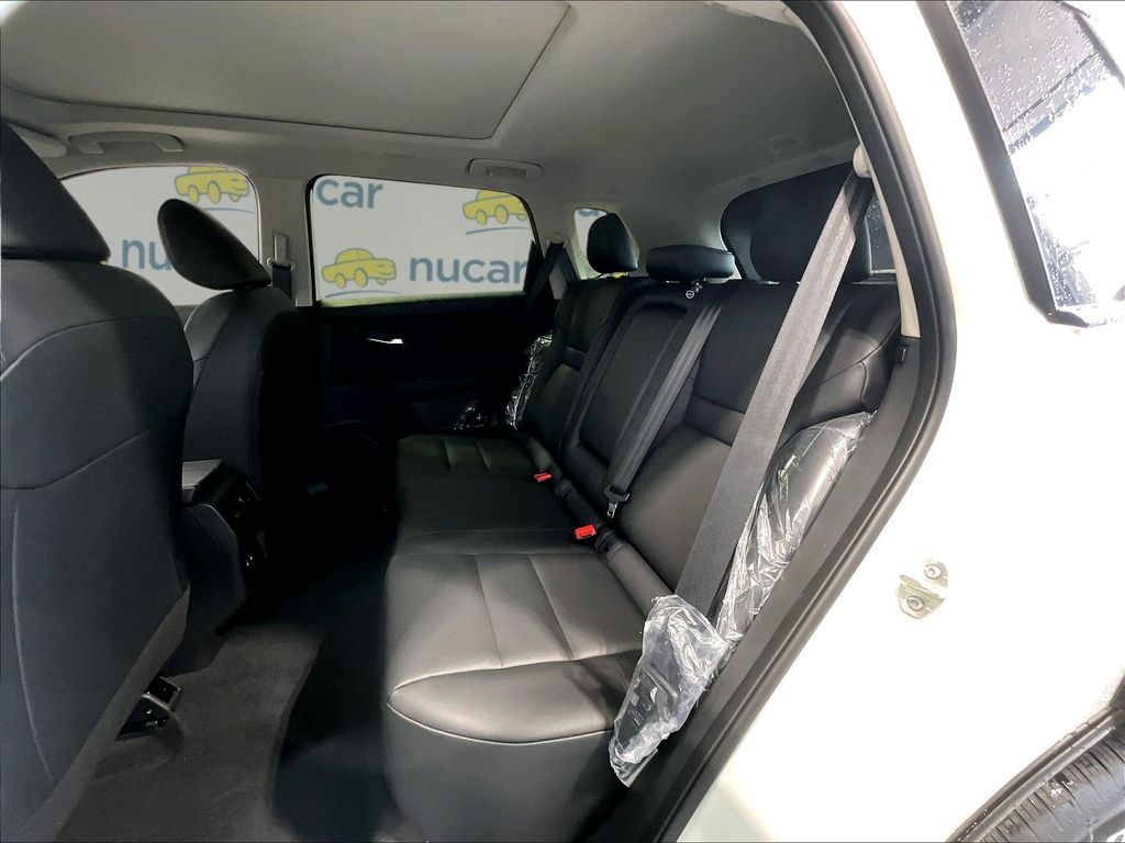 2026 Nissan Rogue — photo 10