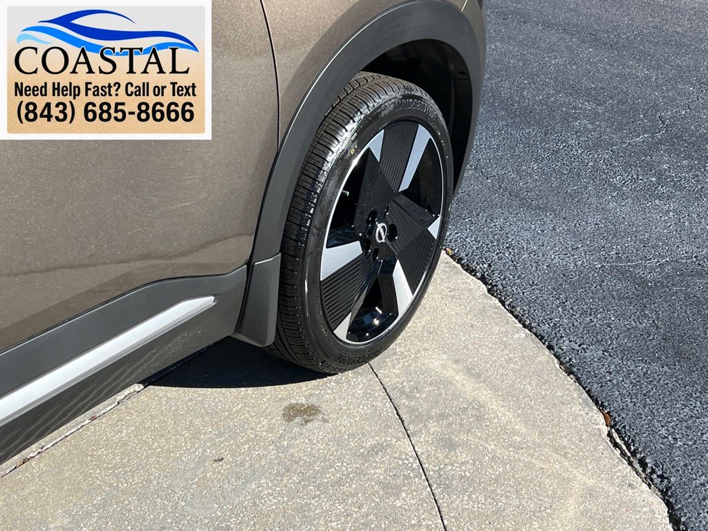 2026 Nissan Kicks SR Brown at Lugoff Nissan
