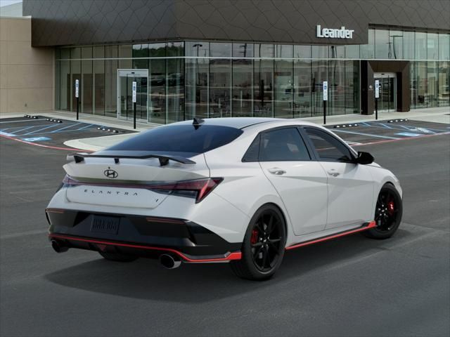 2025 Hyundai Elantra Base 4