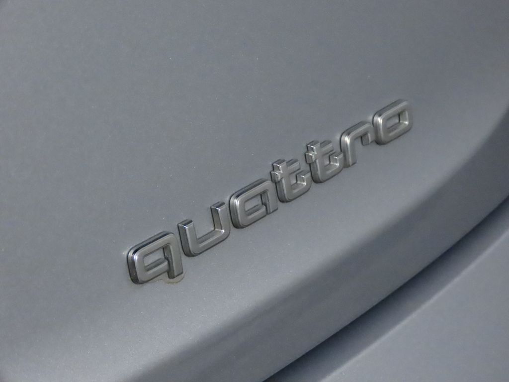 Thumbnail: 2022 Audi e-tron - 10