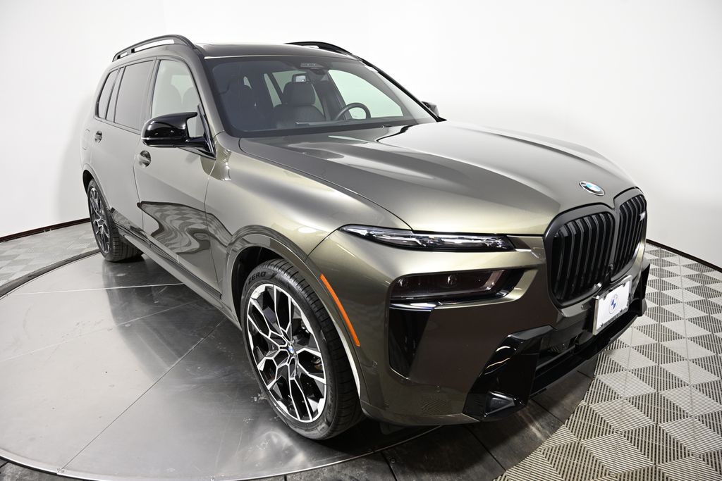 2025 BMW X7 M60i 7