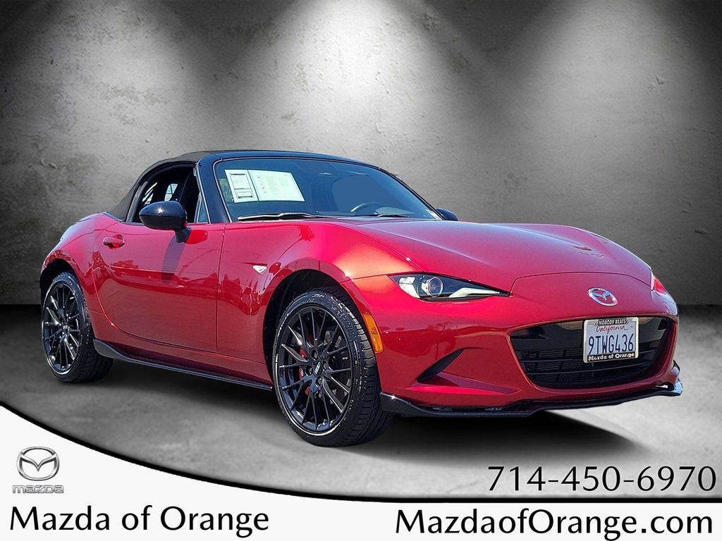 Soul Red Crystal Metallic 2025 Mazda MX-5 Miata Convertible Rear-Wheel Drive 6-Speed Manual