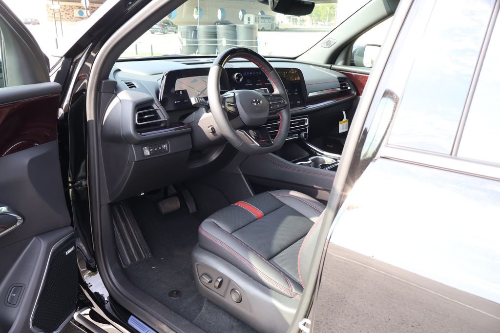 Thumbnail: 2026 Chevrolet Traverse - 13