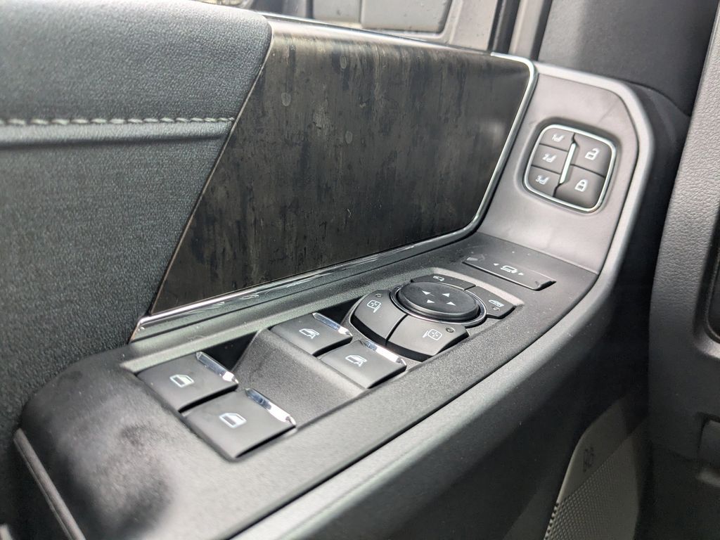 2025 Ford F-250 Super Duty Lariat