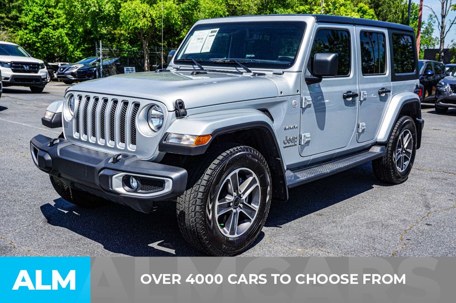 Used 2023 Silver Jeep Sahara image 3