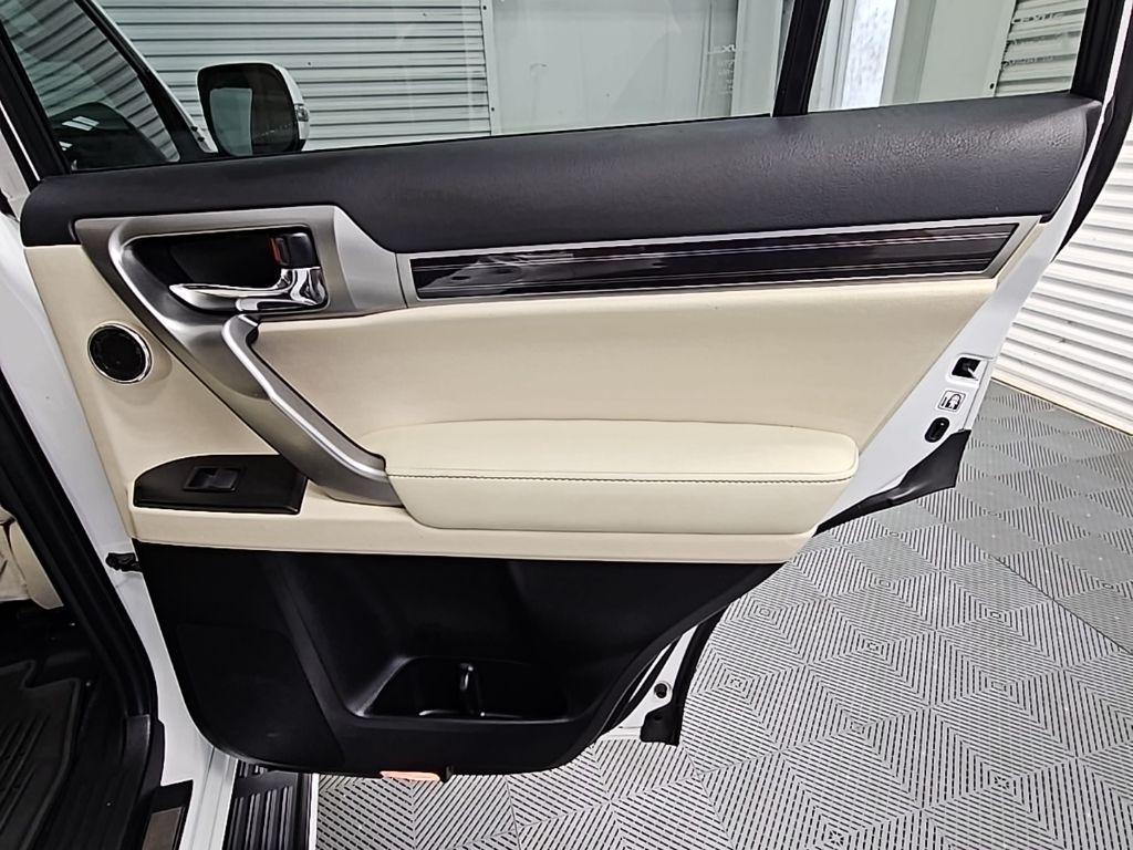 2022 Lexus GX GX photo