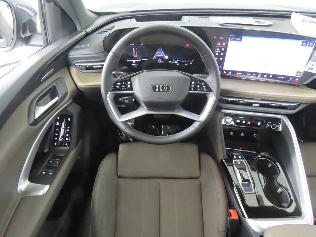 Thumbnail: 2025 Audi Q5 - 12