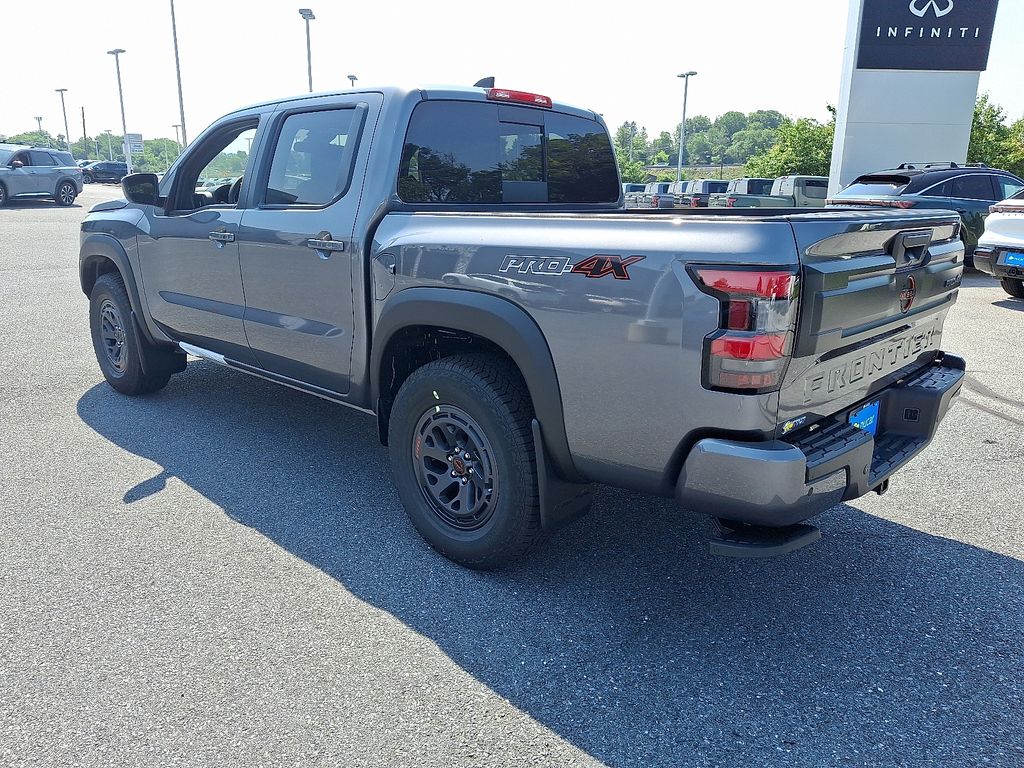 2026 Nissan Frontier — photo 3