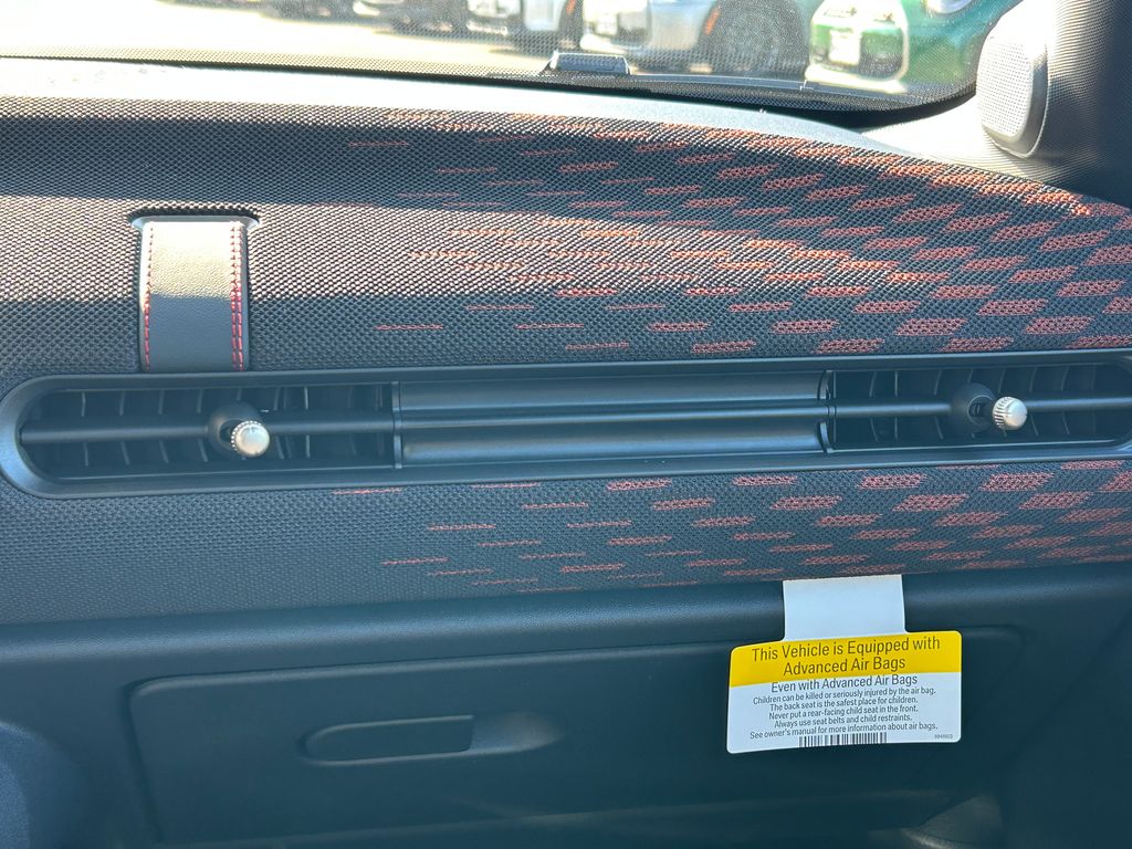 Thumbnail: 2026 MINI Cooper - 25