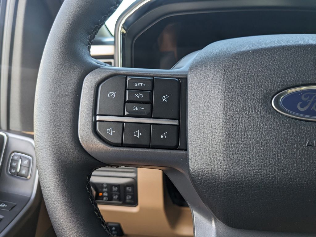 2025 Ford F-350 Super Duty Lariat
