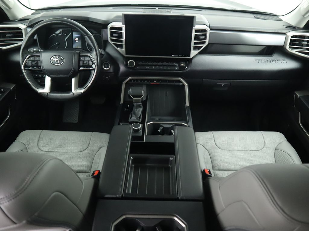 Thumbnail: 2024 Toyota Tundra - 13