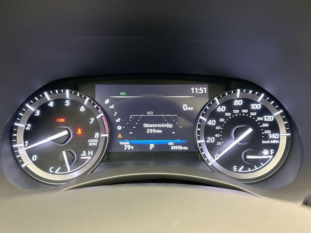 Thumbnail: 2021 Toyota Highlander - 18