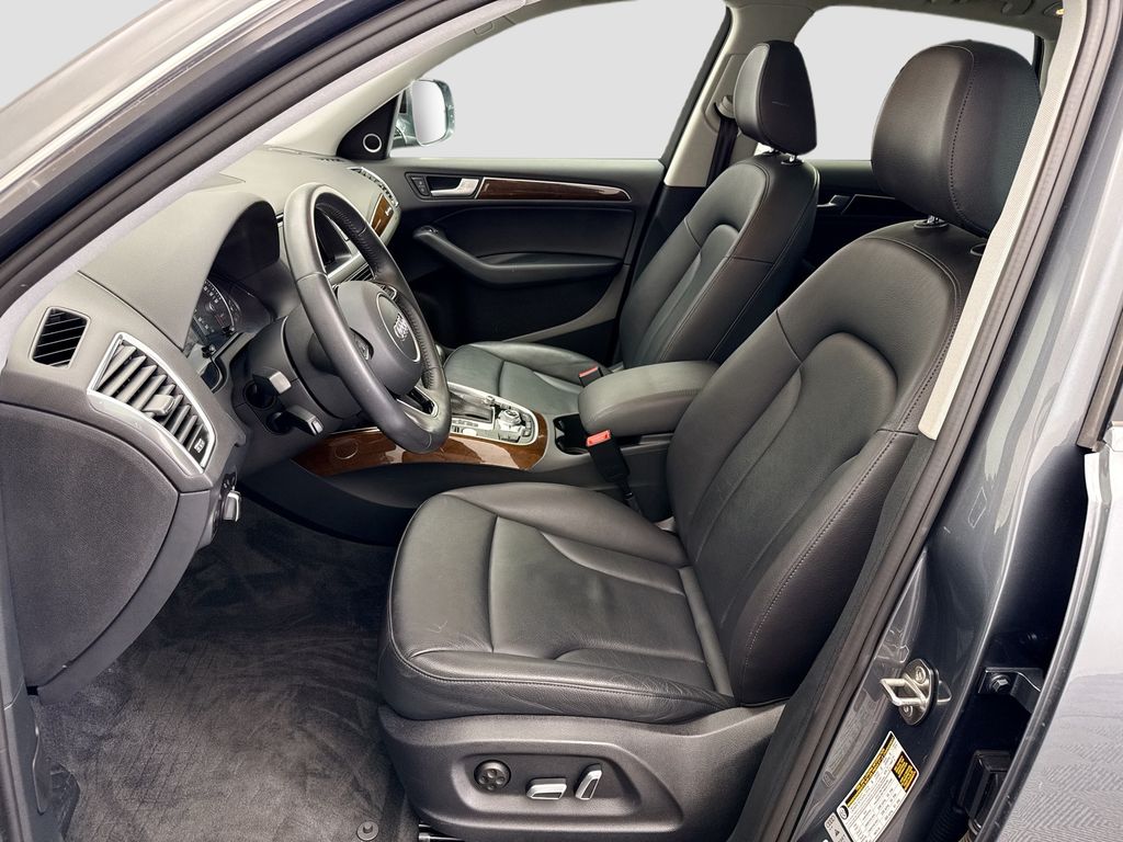 Thumbnail: 2016 Audi Q5 - 18