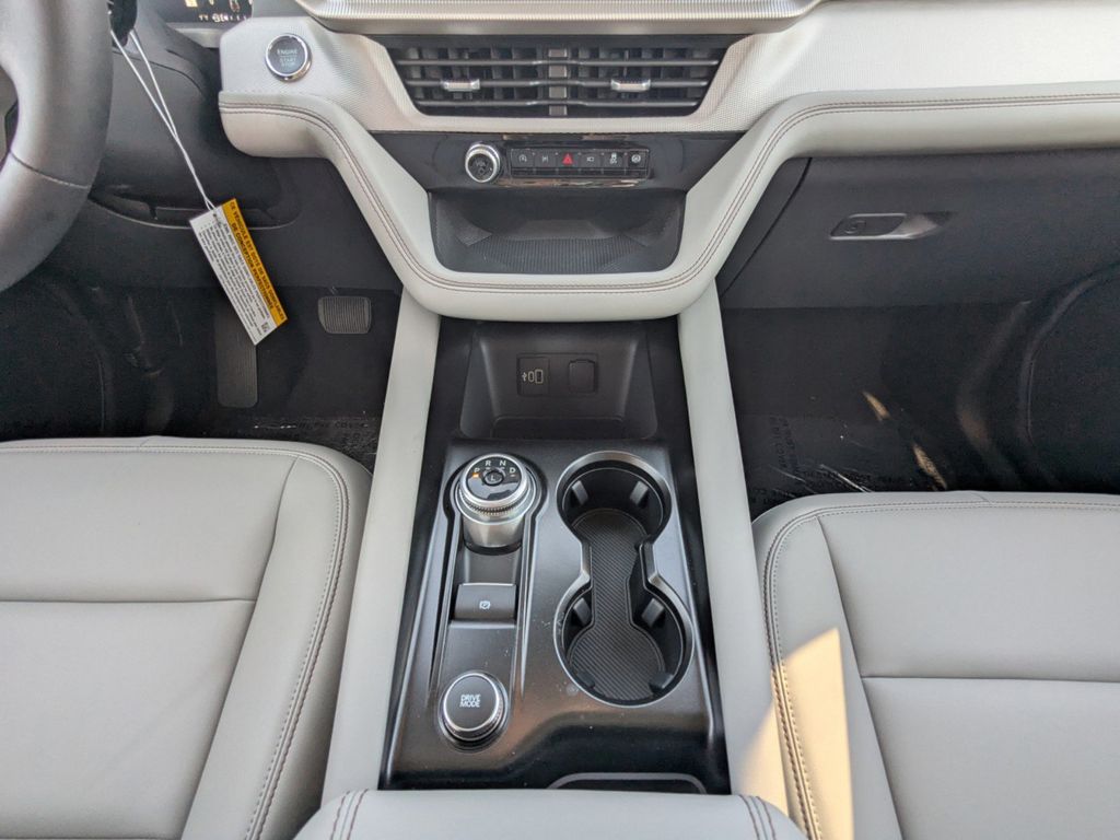 2026 Ford Explorer Active (200A)