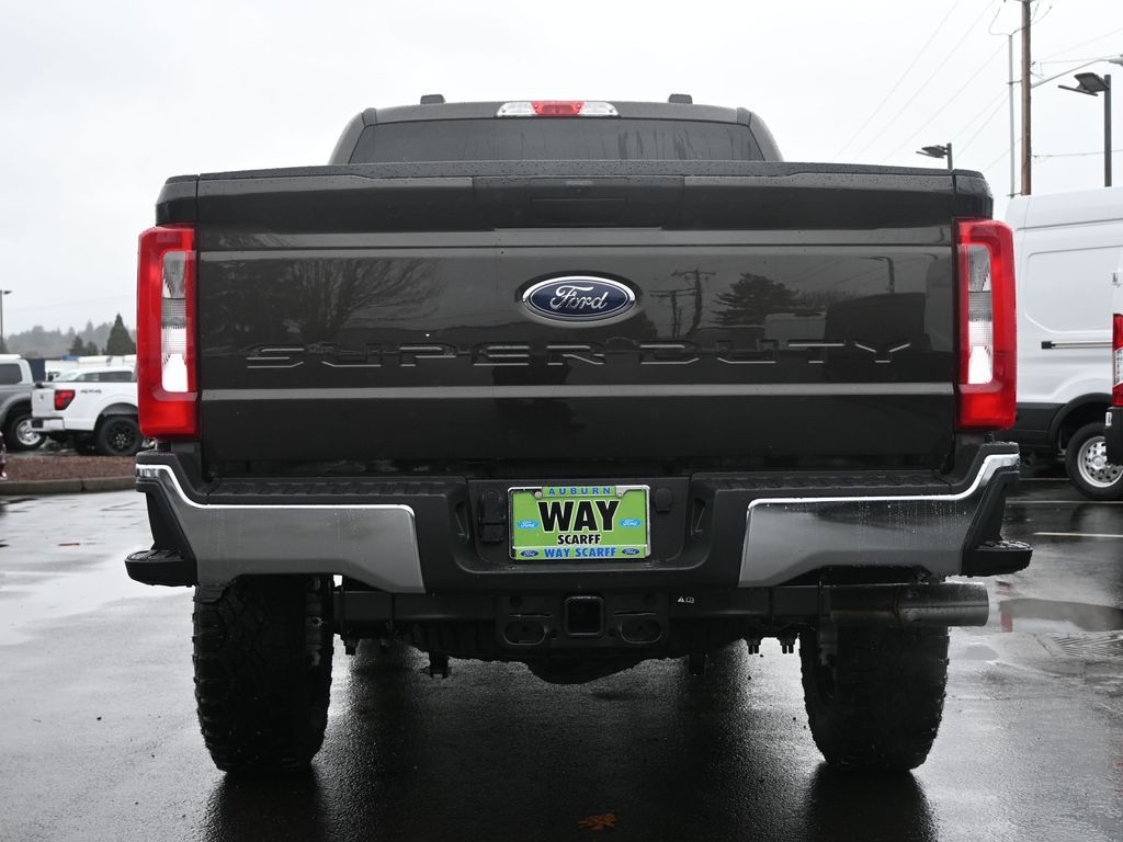 2025 Ford F-350 Super Duty XLT