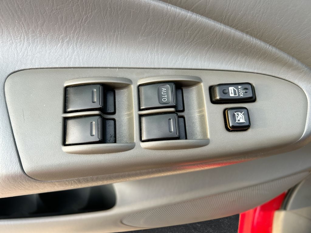 Thumbnail: 2007 Toyota Tacoma - 12