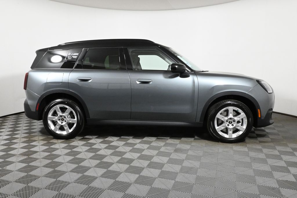 2025 MINI Cooper Countryman Base 8