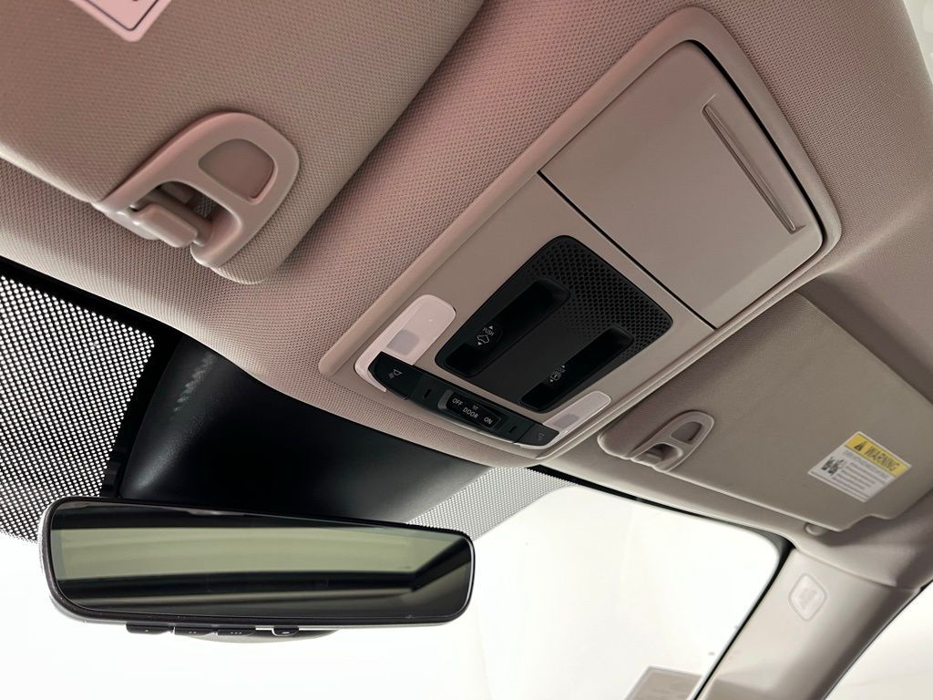 Thumbnail: 2025 Honda Pilot - 32