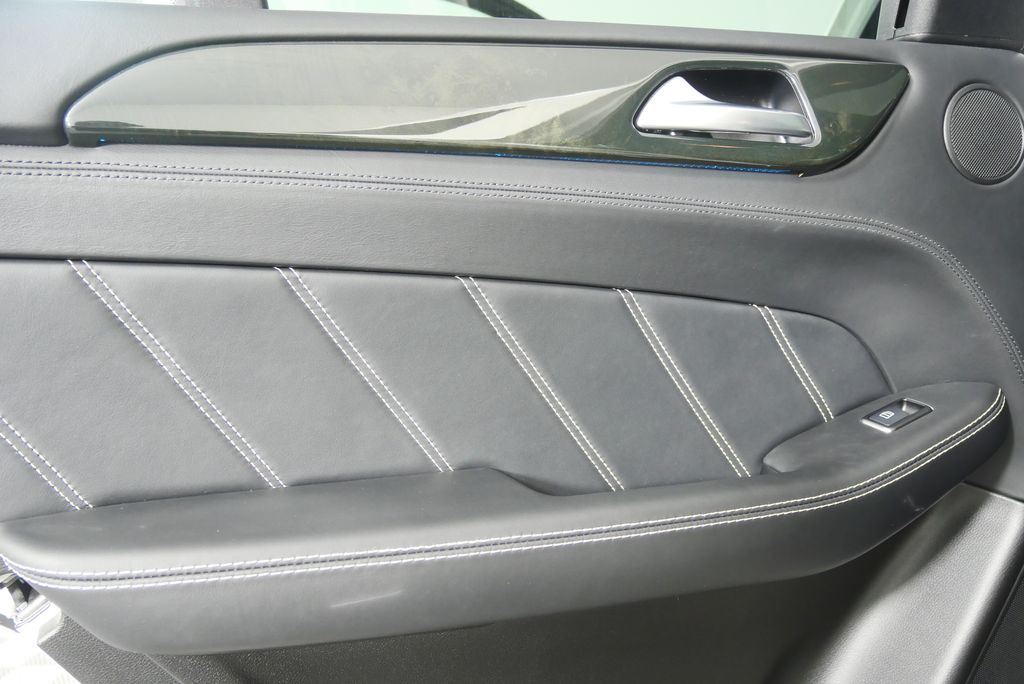 Thumbnail: 2018 Mercedes-Benz GLE - 15