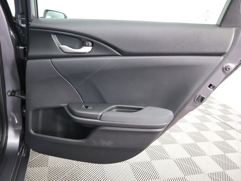 Thumbnail: 2019 Honda Insight - 27