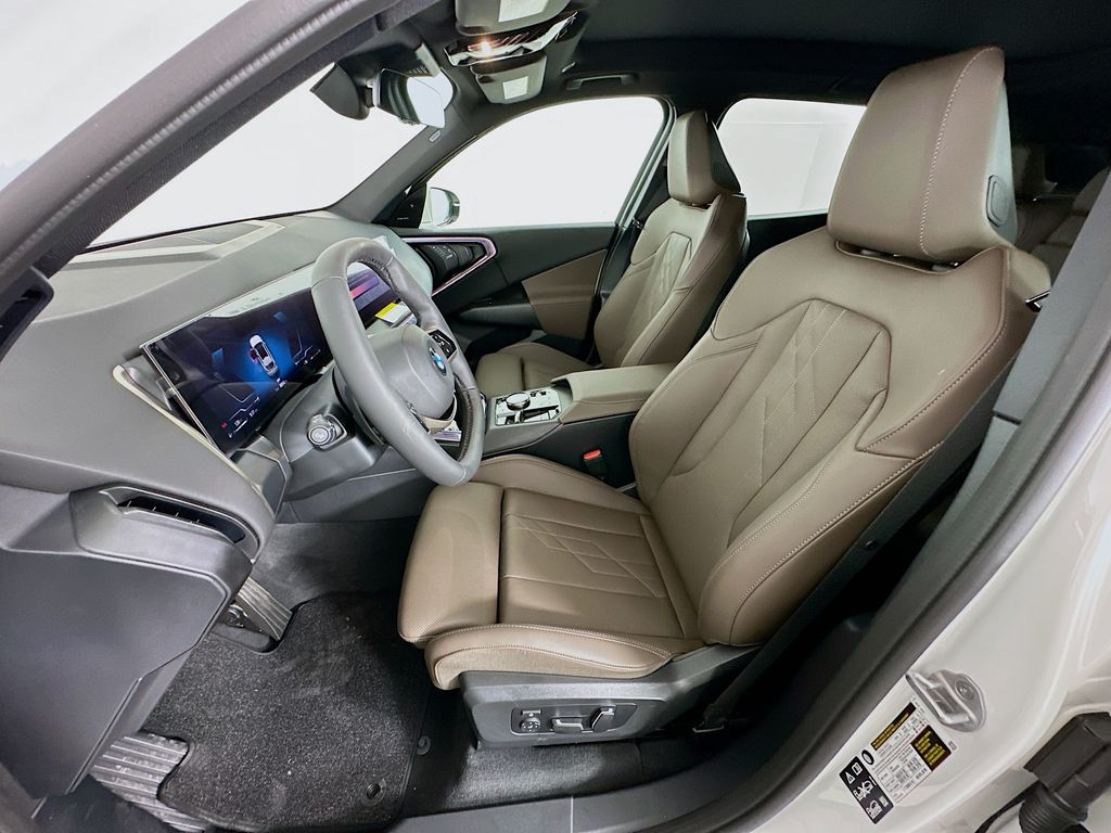 Thumbnail: 2025 BMW X3 - 16