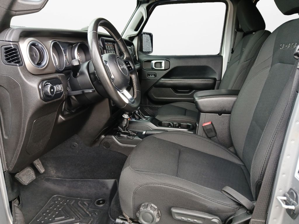 Used Car 2018 Jeep Wrangler  Unlimited Sahara For Sale Under $30,000 In Austin, Texas