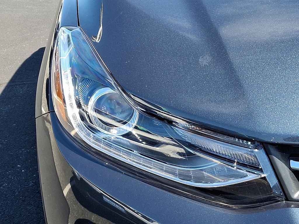 Thumbnail: 2022 Chevrolet Trax - 9