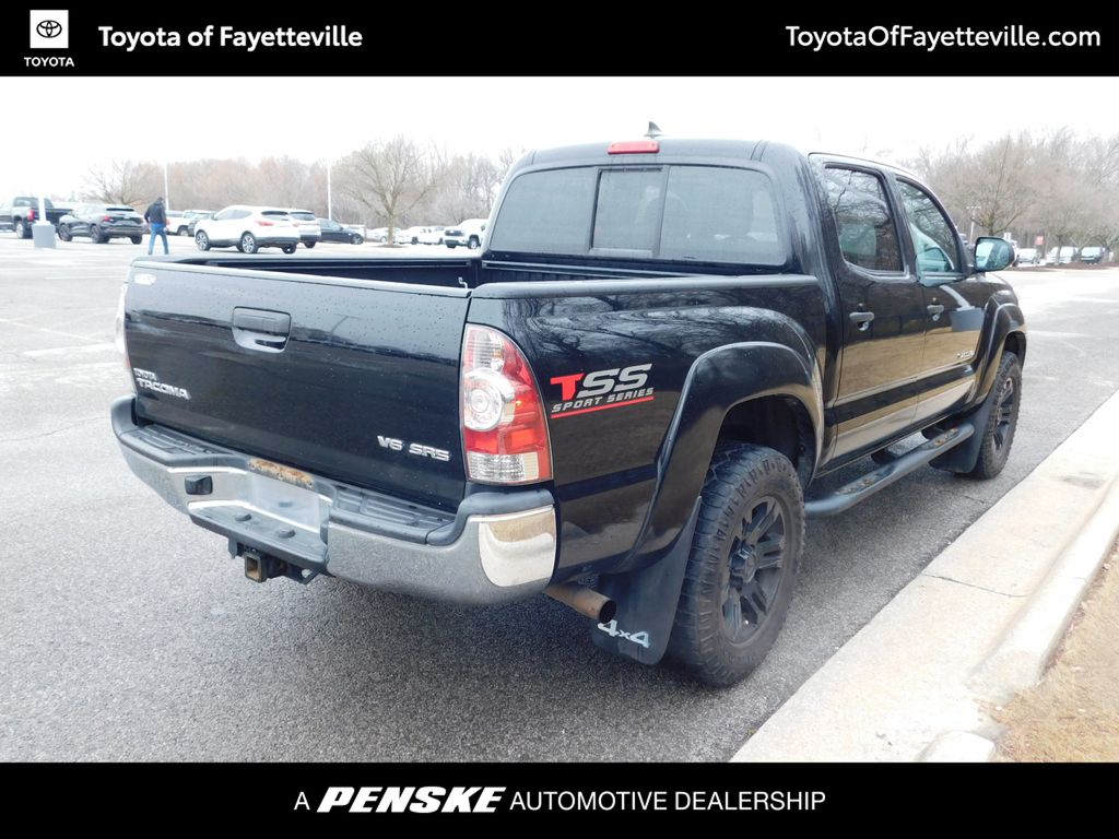 Thumbnail: 2015 Toyota Tacoma - 4