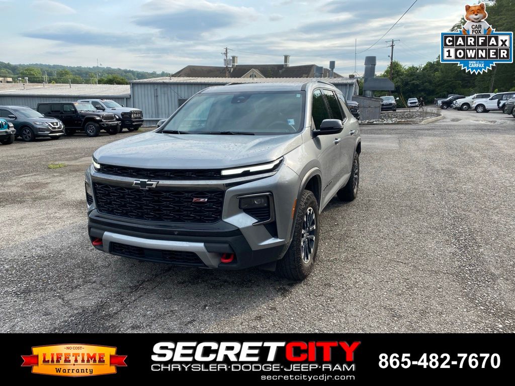 Sterling Gray Metallic 2026 Chevrolet Traverse SUV / Crossover Four-Wheel Drive 8-Speed Automatic