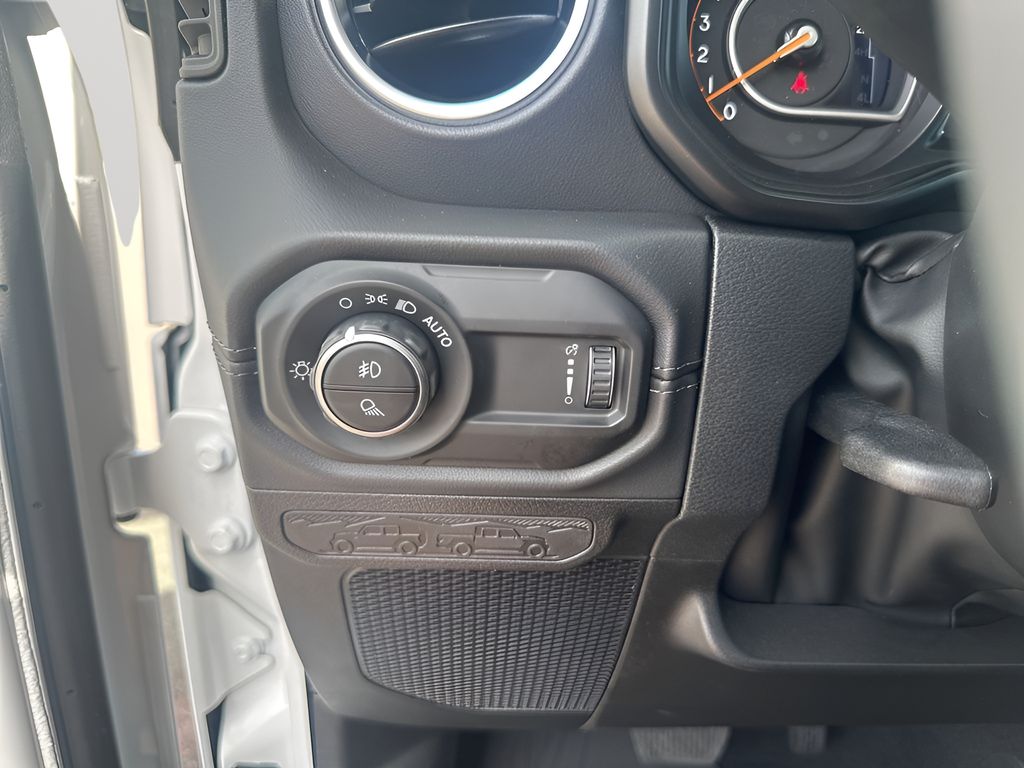 New Car 2025 Jeep Gladiator  For Sale Under $40,000 In Austin, Texas