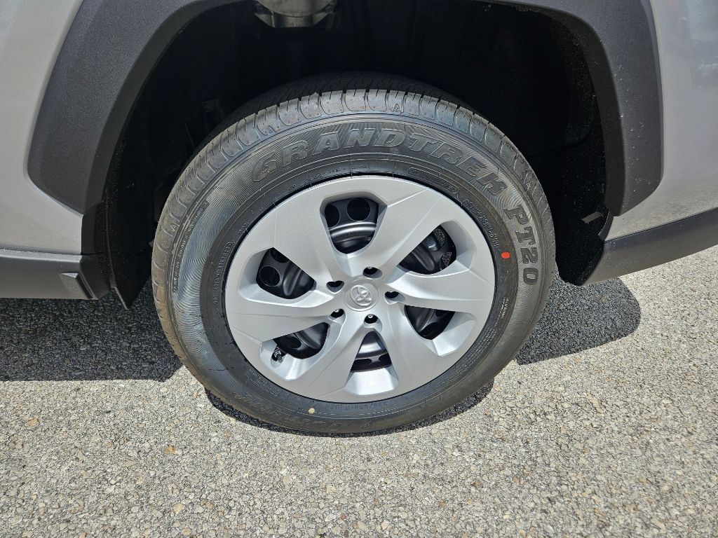 Thumbnail: 2024 Toyota RAV4 - 9