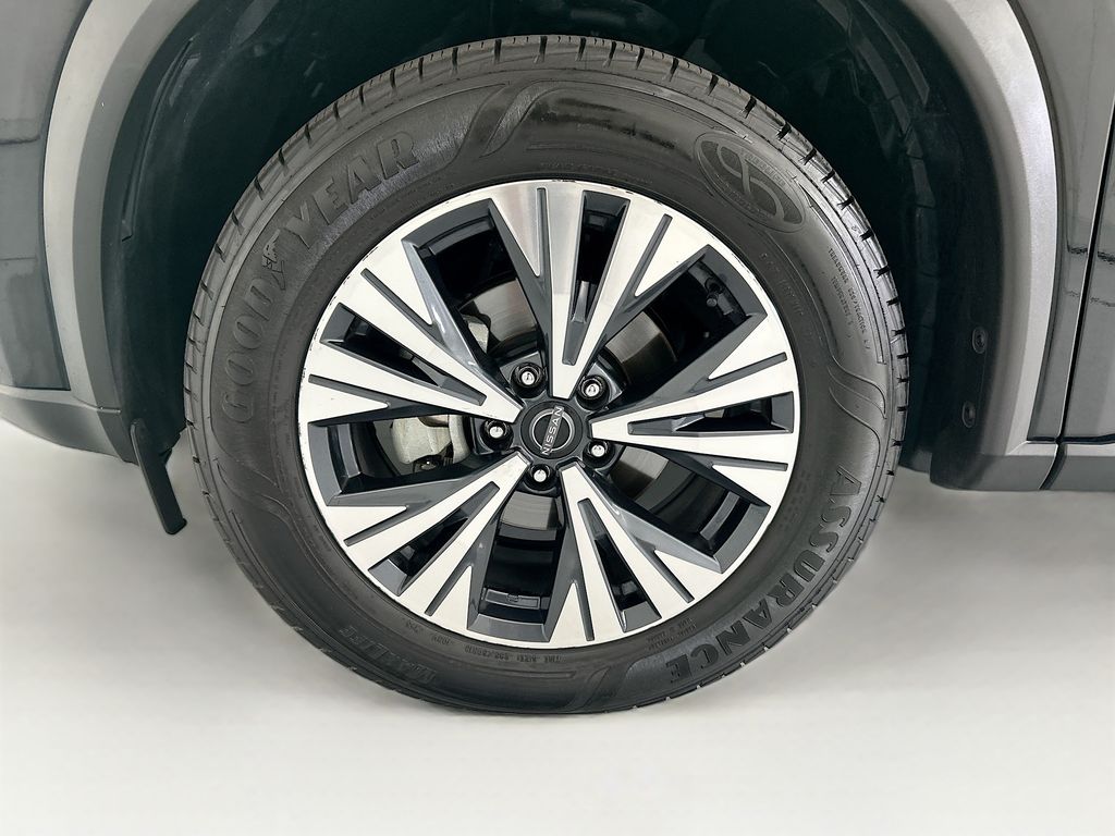 Thumbnail: 2023 Nissan Rogue - 28