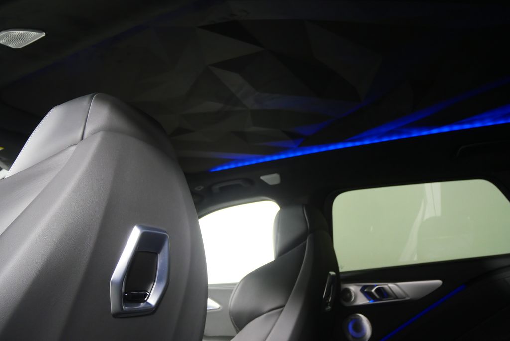 Thumbnail: 2026 BMW XM - 20