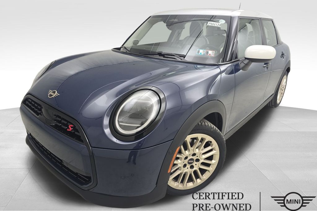 2025 MINI Cooper S Signature Trim 4-door Hatchback